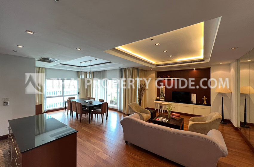 Apartment in Ploenchit 